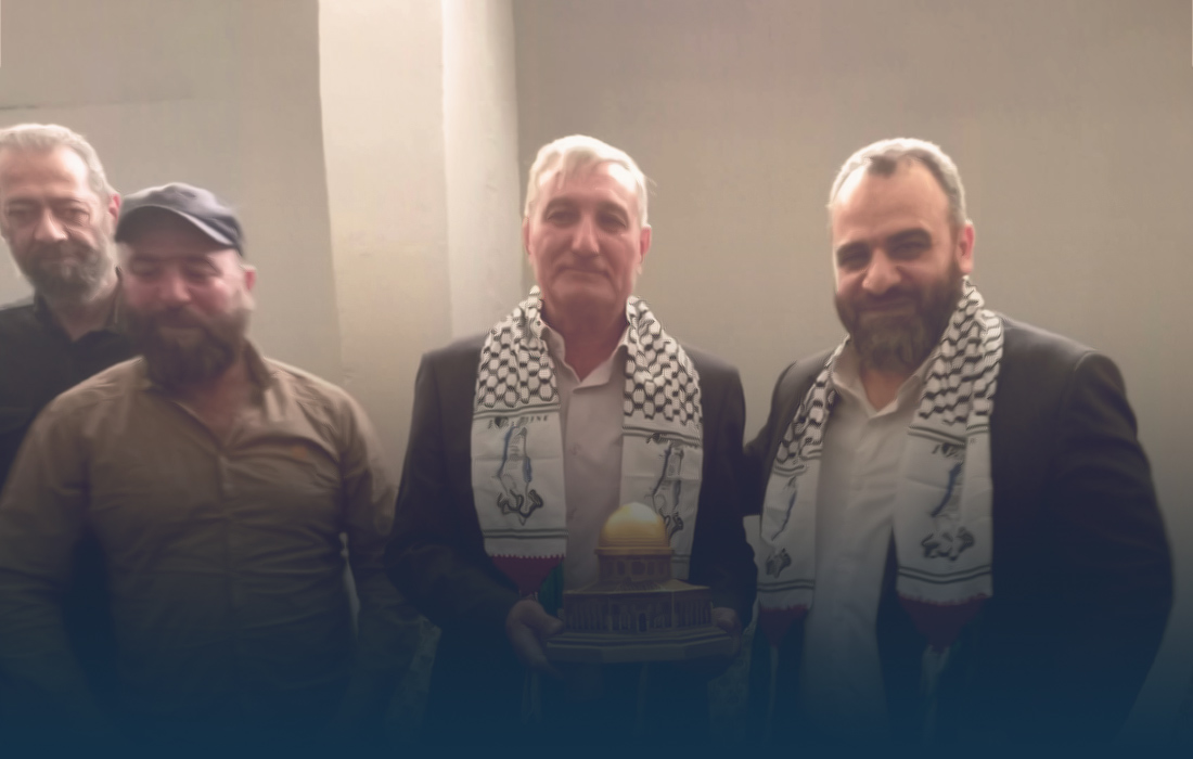 زيارة العميد رياض الأسعد لمخيم اليرموك